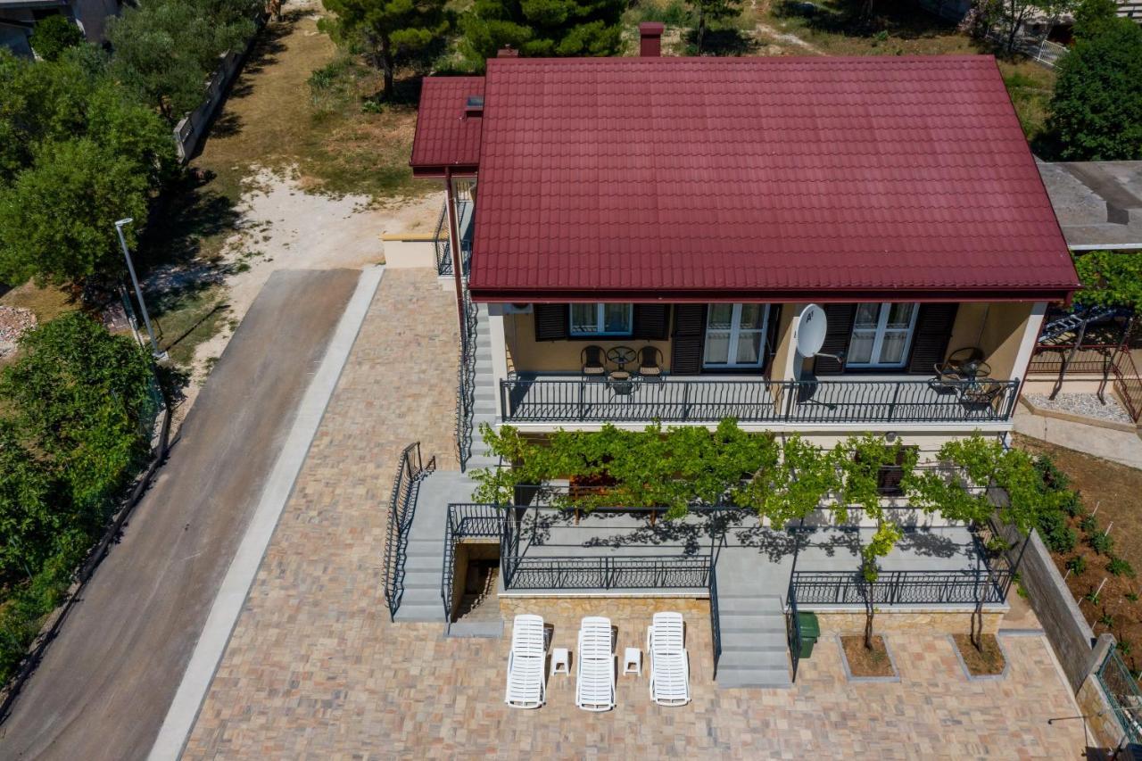 Apartments Zora 셀리네 외부 사진